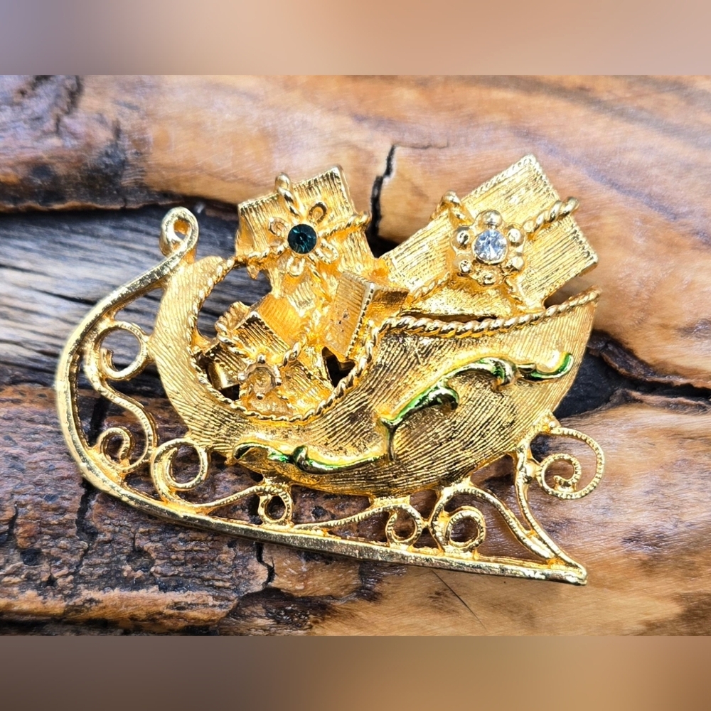 Tancer Brooch Christmas Sleigh Gold Tone Green & Clear Crystals Green Enamel 🎄